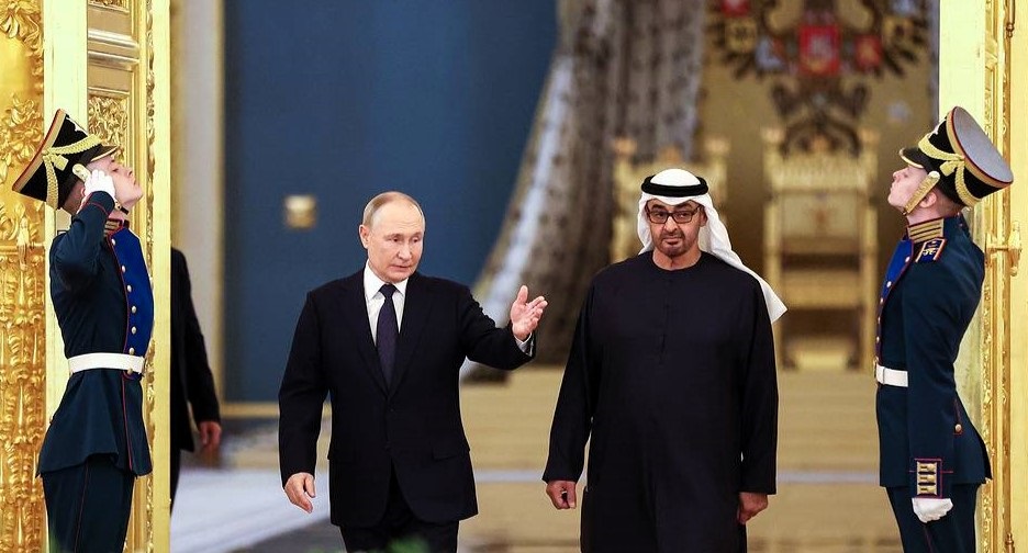 BREAKING: Putin and UAE’s Bin Zayed Hold Moscow Talks Ahead of BRICS Summit – US Dollar’s Control Over Oil Trade on the Brink! VIDEO