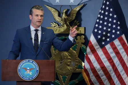 OPERATION: MEDIA STRIKE – Secretary of Defense Pete Hegseth Launches Full Purge at the Pentagon, Confiscates Badges, Expels Regime Journalists from Military Grounds – THE PURGE BEGINS.